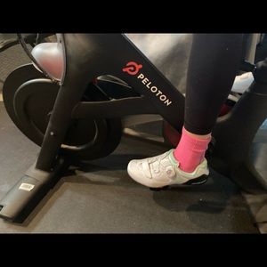 *last chance- removing 3/7* Spin shoes- for spinning workouts!